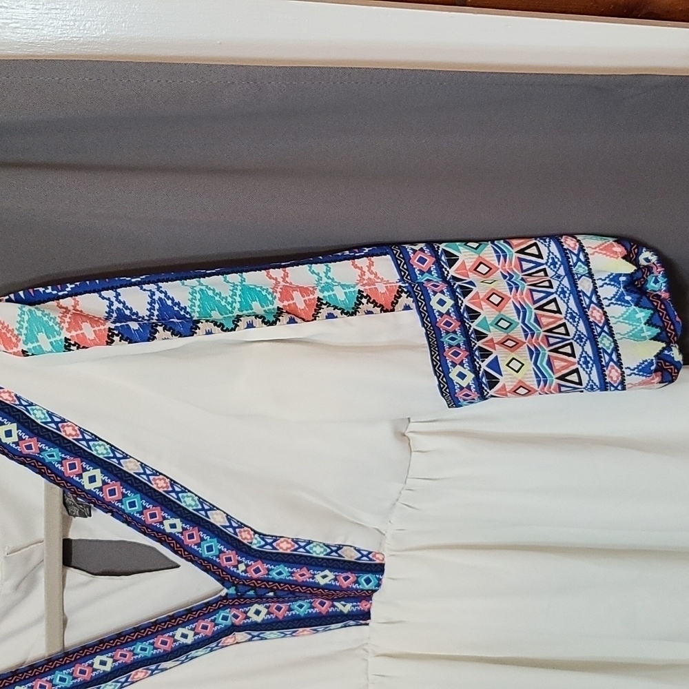 Lily Rose BoHo Style Dress Aztec Design Lined V-neck Summery Size M GUC … - Picture 4 of 9